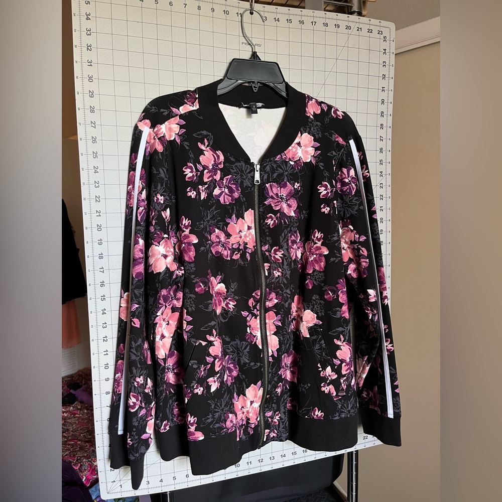 Torrid black pink white bomber jacket size 3